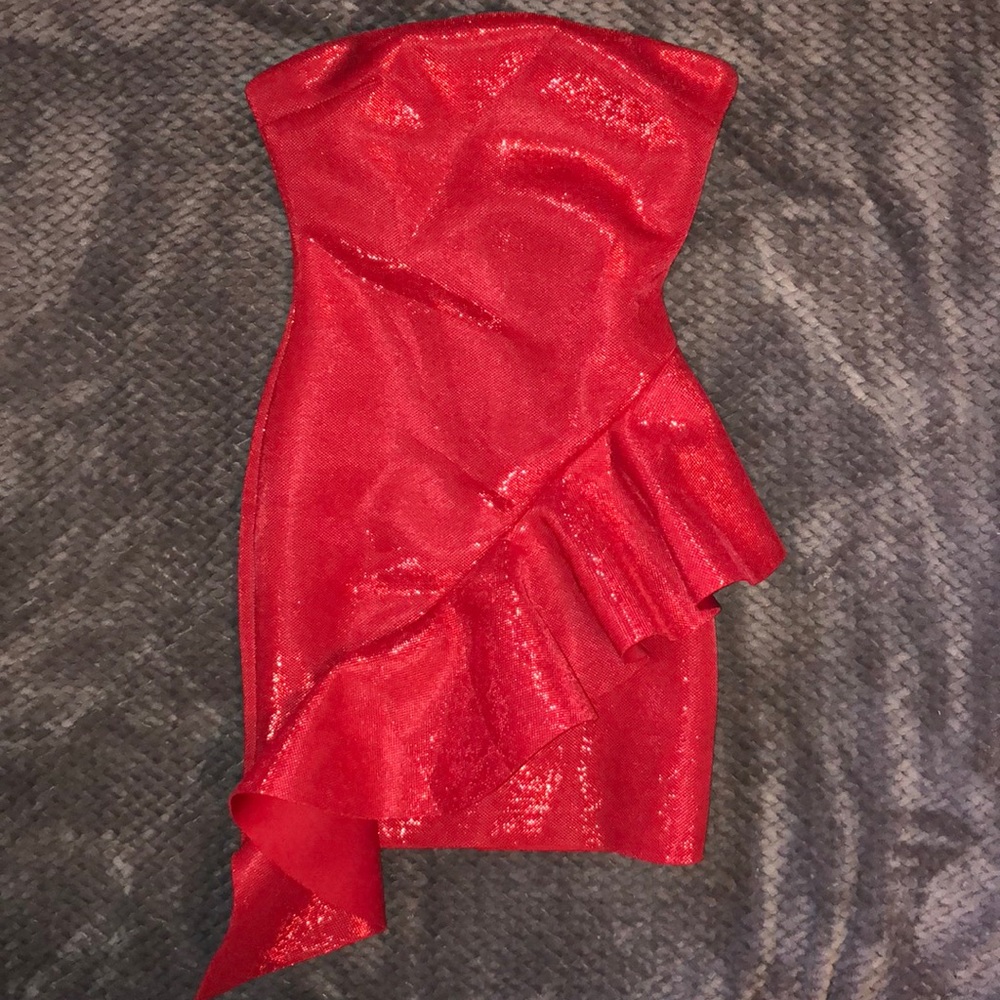 Red ruffle mini dress💜